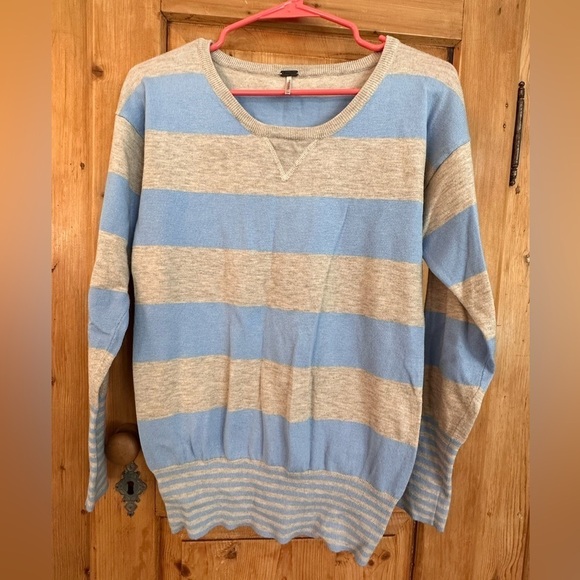 Poof! Sweaters - Poof! Blue & Gray Striped Crew Neck Lightweight Sweater Size Medium Preppy